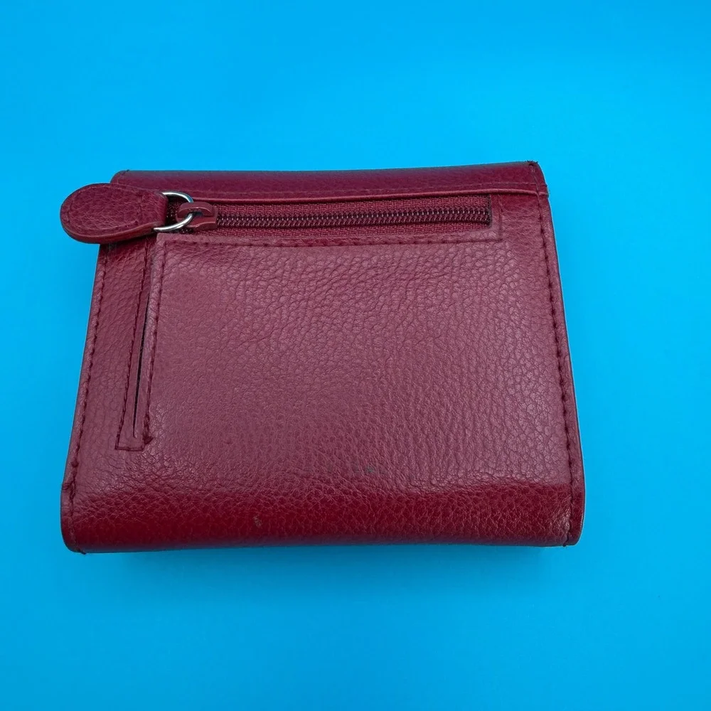 Liz Claiborne liz claiborne